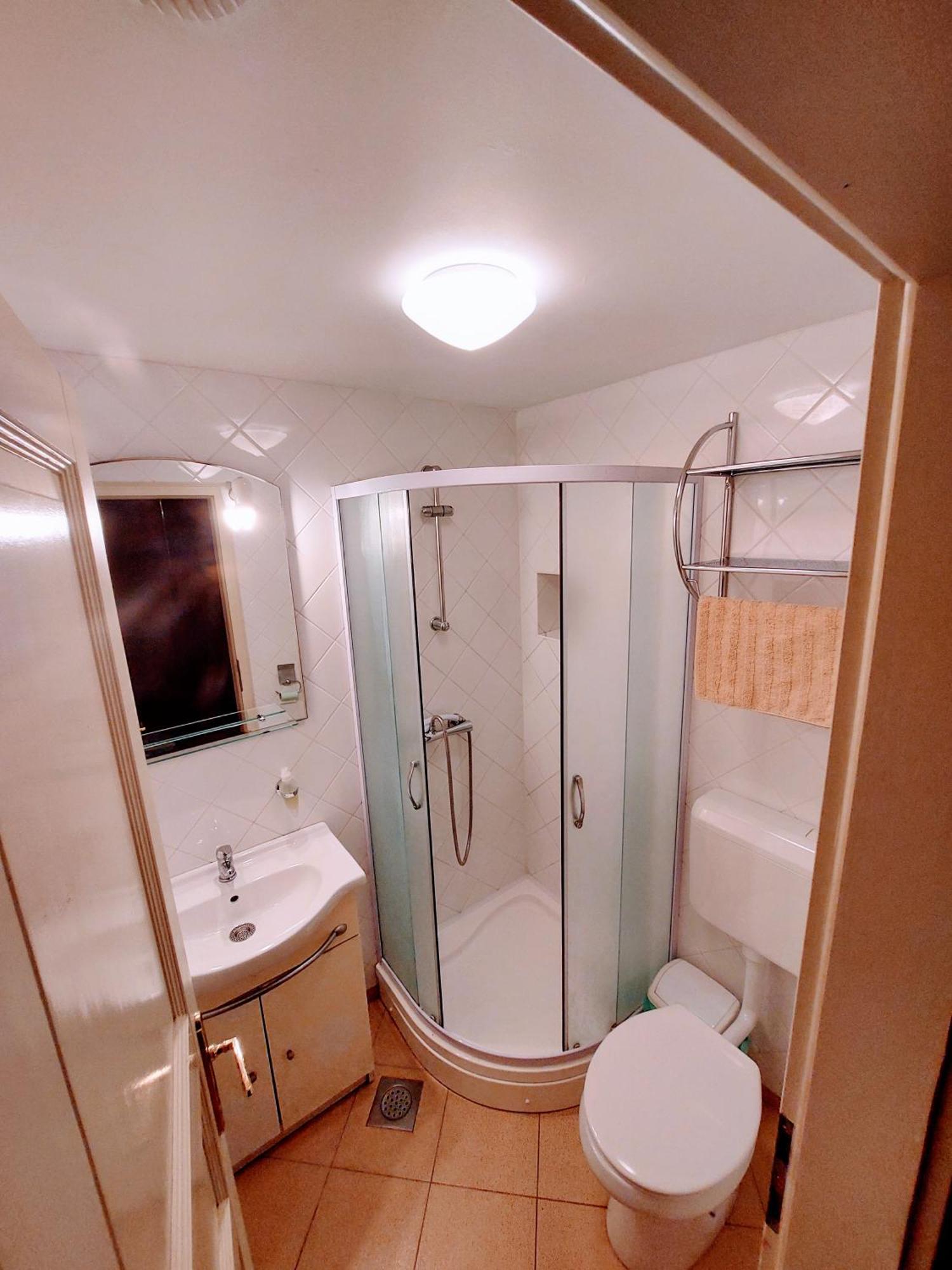 Apartment Valetovi Štanjel 객실 사진