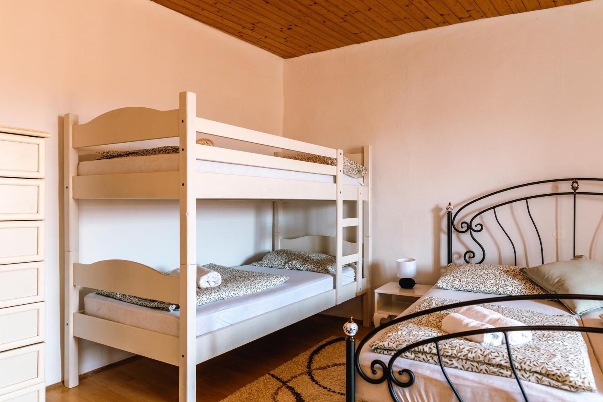 Apartment Valetovi Štanjel 외부 사진